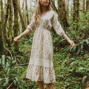 PIPER & SCOOT COTTON CORE SMALL FLORAL PRINT CREAM MIDI DRESS XS